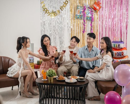 happy indonesian woman testimonial